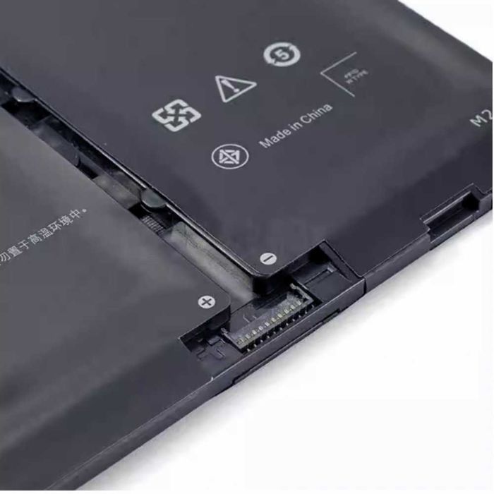 Продавам батерия за лаптоп Dell Inspirion 5400 series