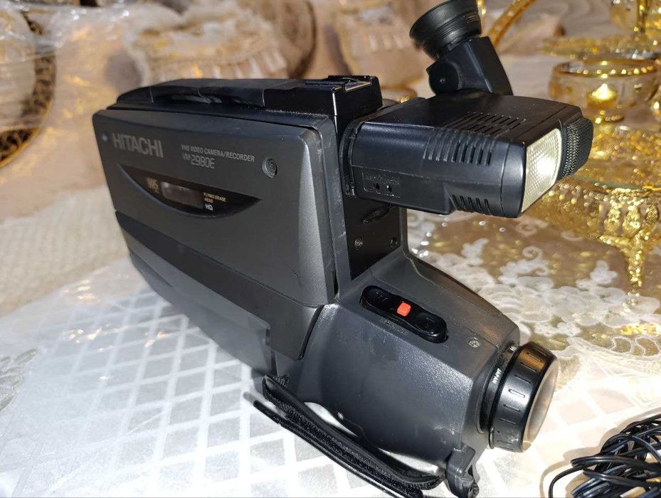 HITACHI videokamera sotiladi videomagnitafon o‘rnida ishlatish mumkin!