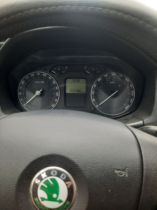 Шкода Октавия  1.6 I - LPG