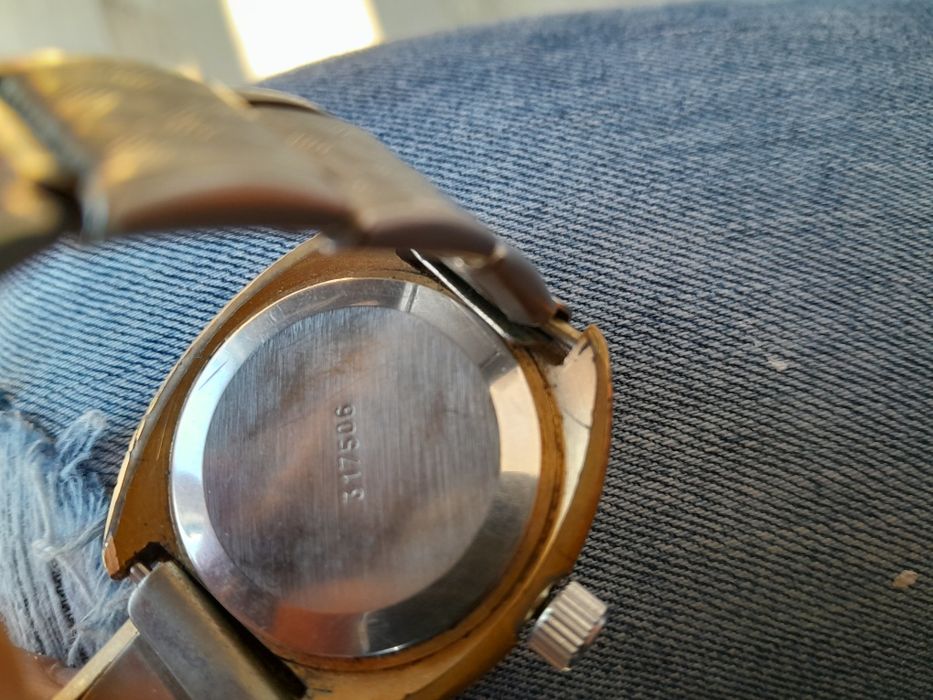 Ceas mecanic Raketa