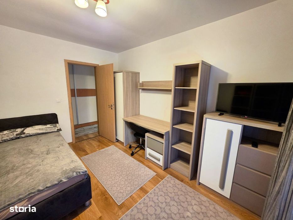 Inchiriez apartament cu 3 camere - 80 mp utili + 2 locuri de parcare