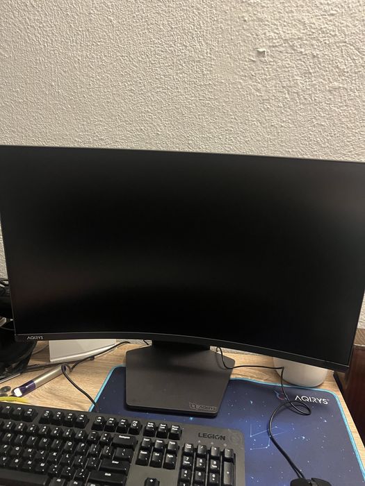 Monitor Ultragear 27 QHD 180Hz