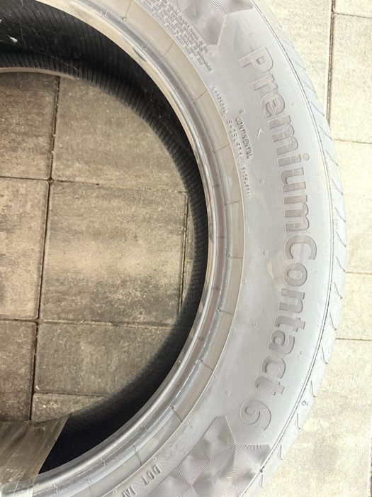 Doua anvelope vara 225/60 R18 Continental Premium Contact