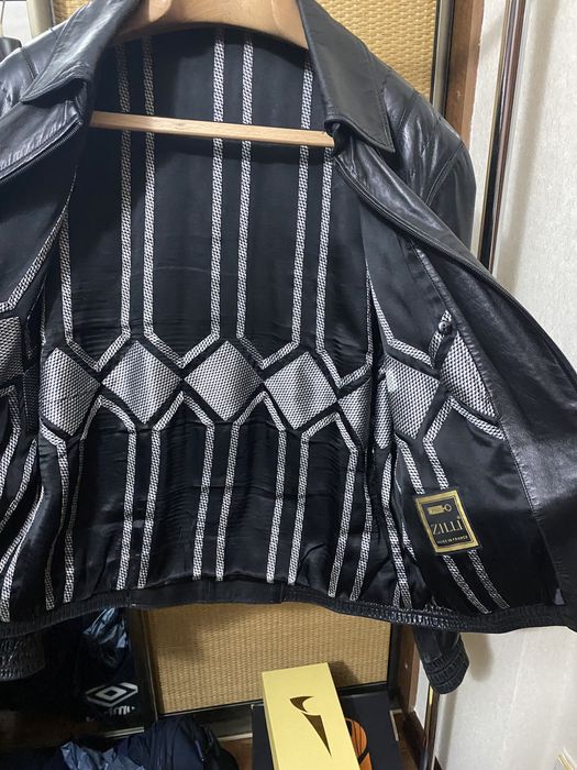 Продам кожаную куртку Zilli.