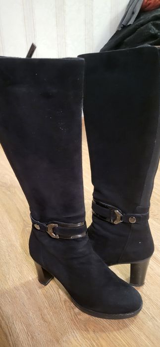 Продам сапоги женские