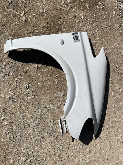 Десен калник MERCEDES VITO 639 2007год