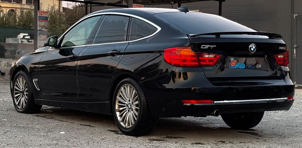 Dezmembrez BMW 320d GT F34 Luxury Line,Navi,manual, jante 18,suspensie M adaptiva,oglinzi cu rabatare electrica Culoare Black-Sapphire METALLIC (475)