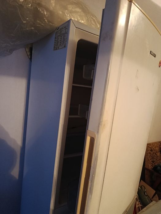 Продам холодильник Samsung