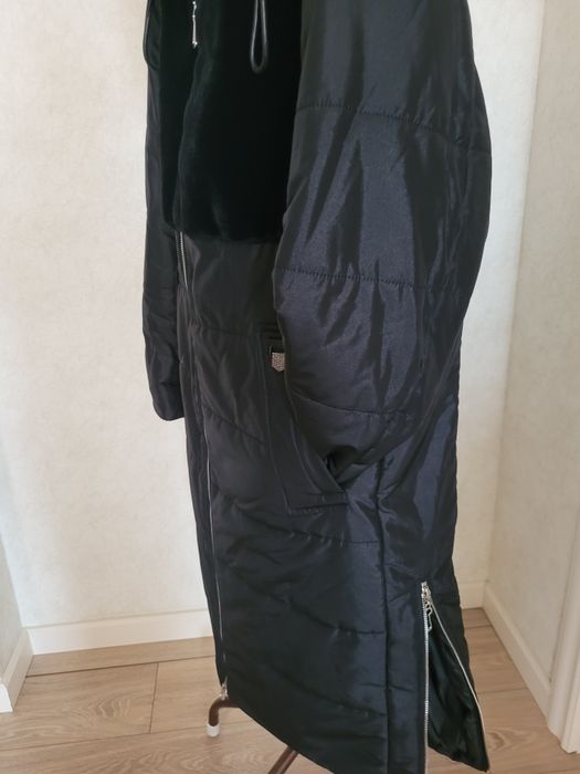 Зимняя куртка пуховик