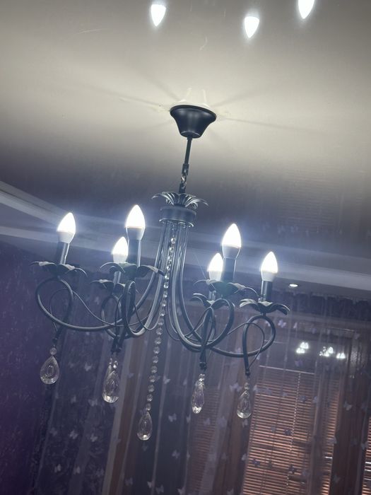 Продам люстру в хорошем состоянии