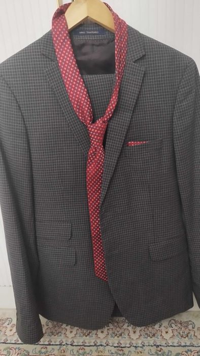 Продам костюм классический