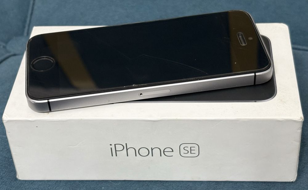Iphone SE 1 поколение