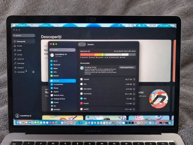 MacBook Air M1 2020 8GB/256GB - Excelentă stare + Cutie originală