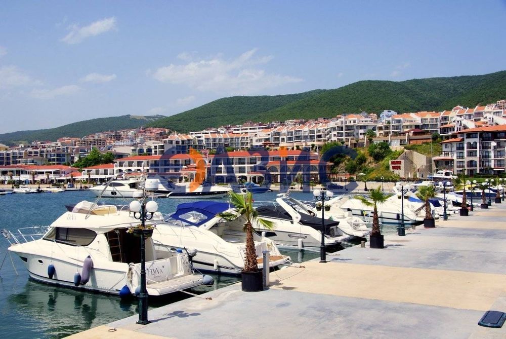 Продава се Едностаен апартамент в Свети Влас - 55 кв.м за 834 €/кв.м - Снимка #14