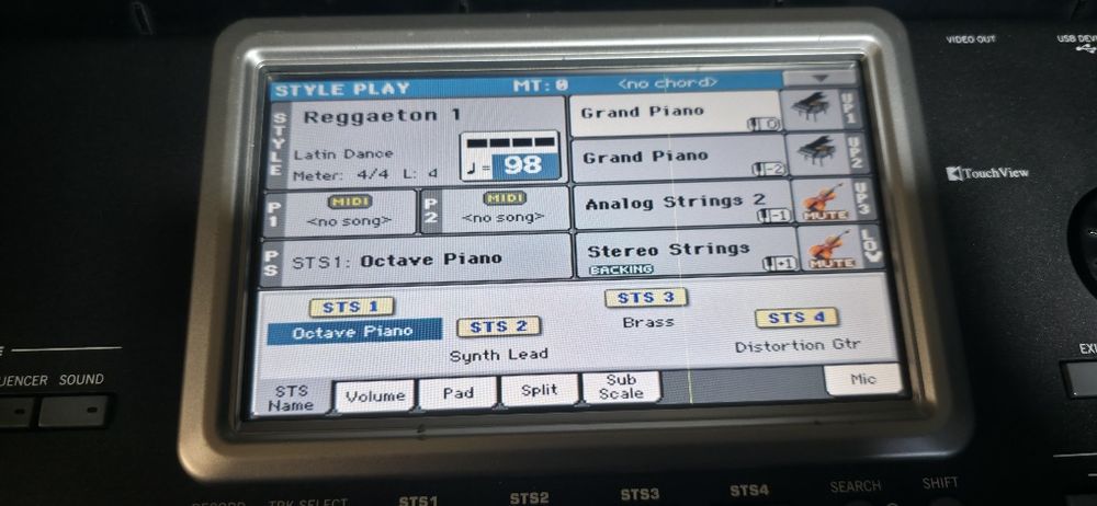 Korg PA 3Le 67 clape cu stativ pt doua clape