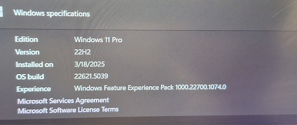 Лаптоп DELL 16 RAM, 256 NVME, WINDOWS 11 PRO