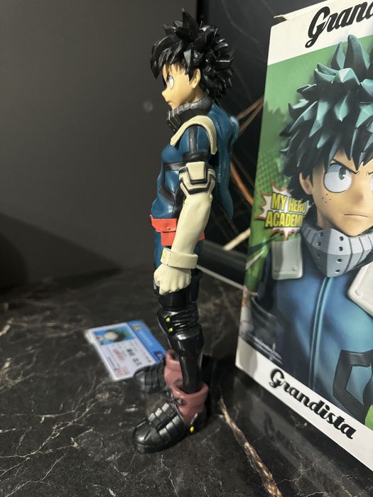 Прлдам аниме фигурка или герой