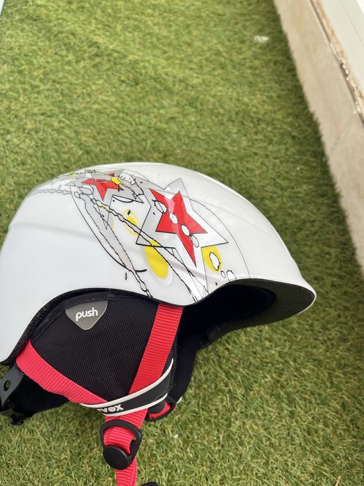 Ски каска за дете