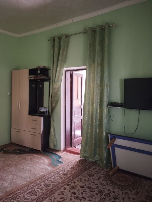 Navoiy, Narpay sentr hududida 8 sotihli, 5 xonali uy sotiladi !