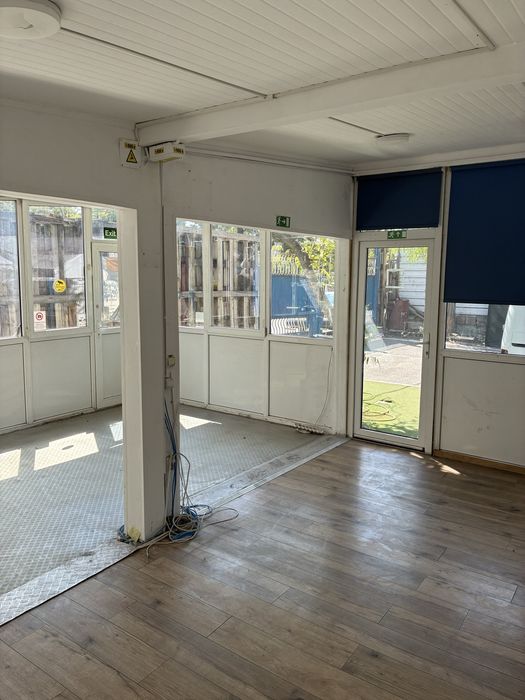 Spatiu comercial hala auto