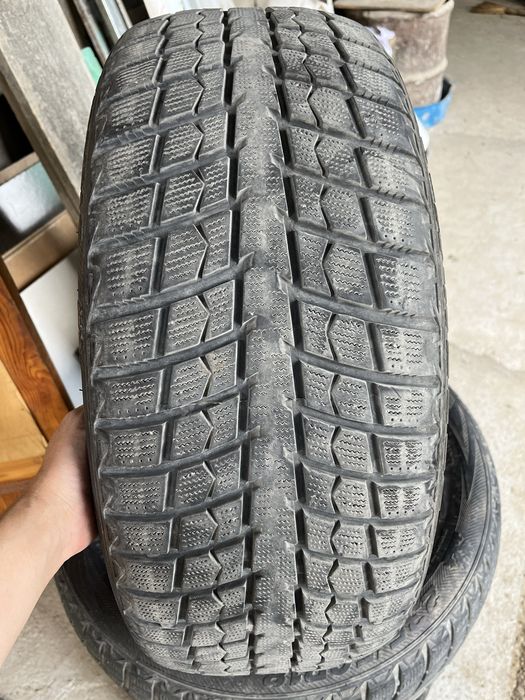Продам резины 235/50/18
