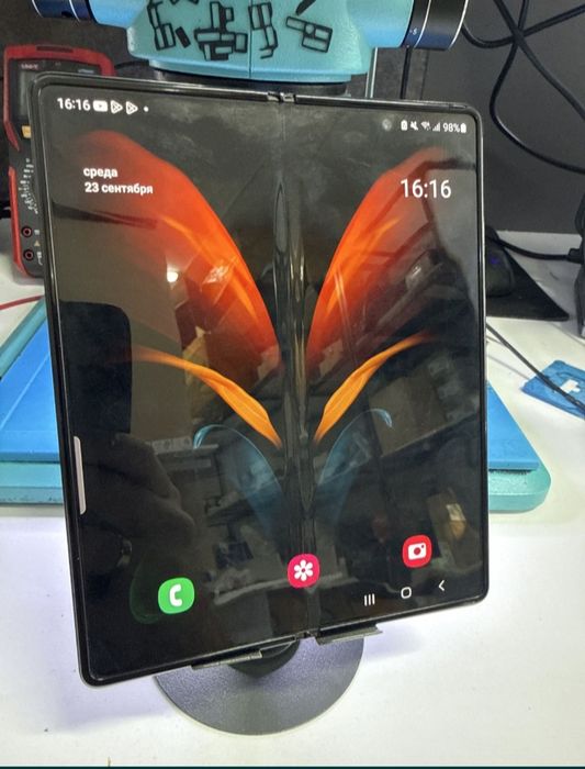 Samsung z fold 2
