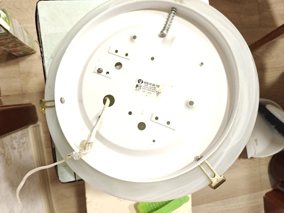 Люстры разные, бу