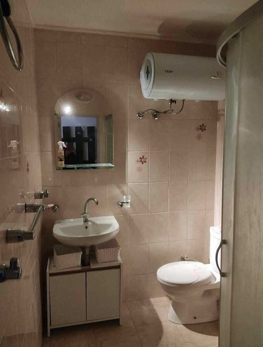 Дава се под наем Двустаен апартамент в Бургас, Център - 60 кв.м за 321.3 € - Снимка #7