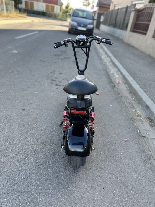 Vând sau scuter electric
