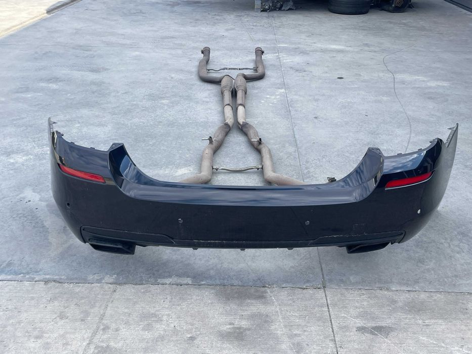 Difuzor bara spate M paket + evacuare finala Bmw seria 5 F10 550i