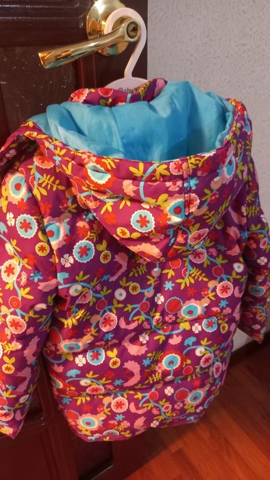 Демисезонная куртка для девочки