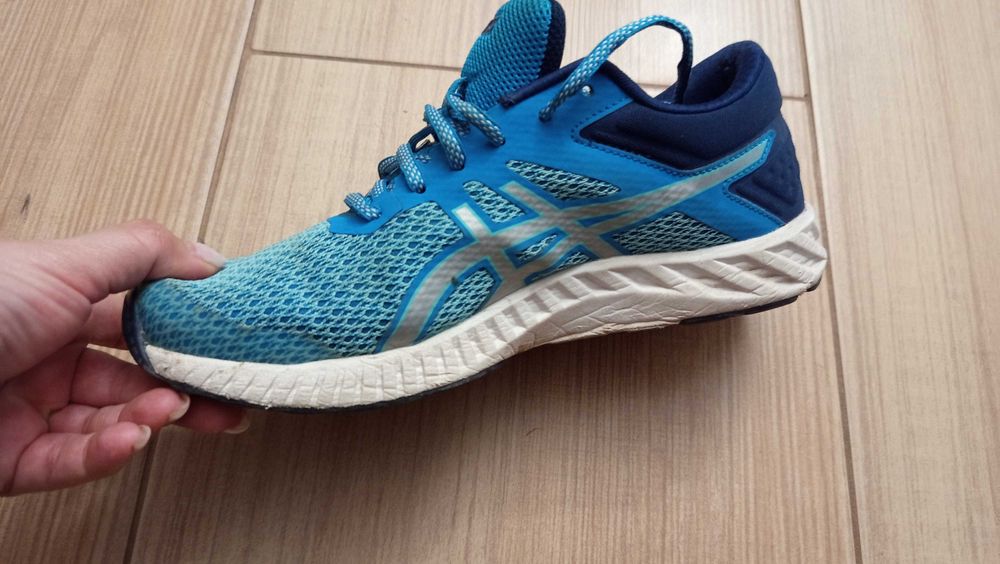 Дамски маратонки Asics