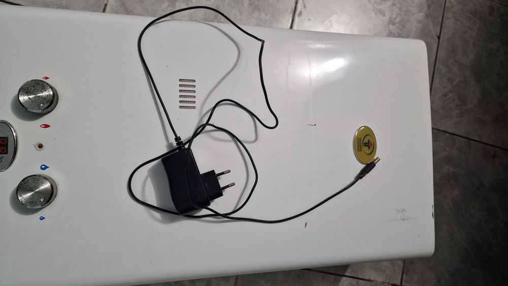 Аристон газовый настенный