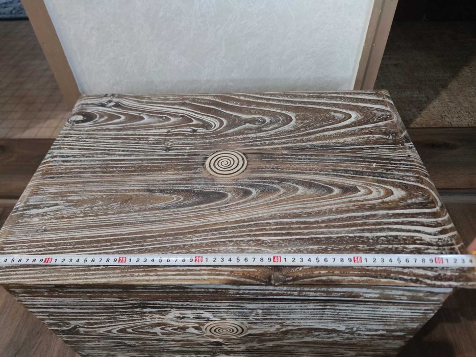 два редки ръчно изработени дизайнерски сандъка