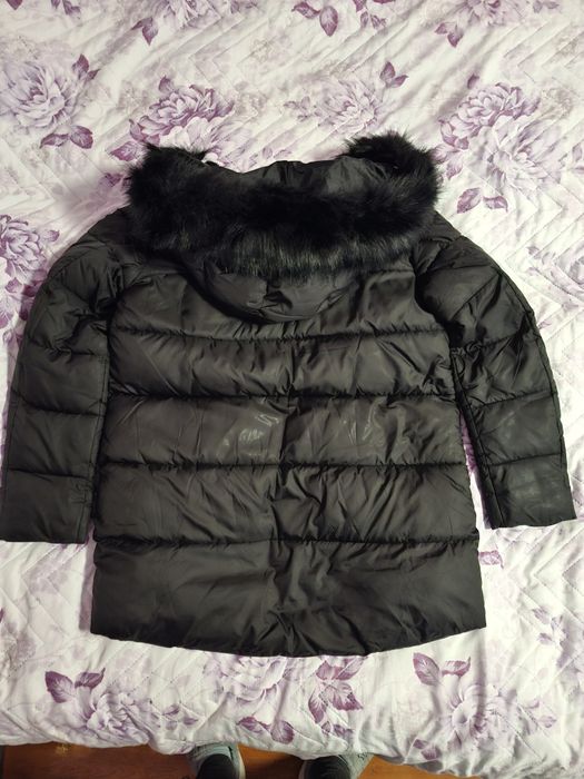 Дамско зимно яке с качулка