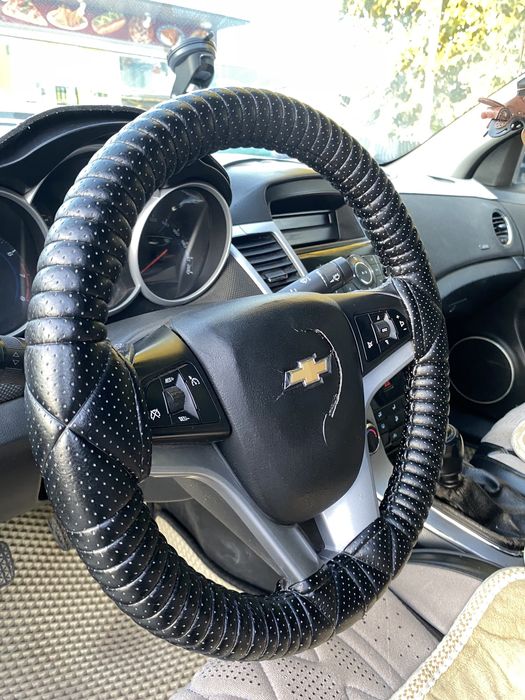 Продам шевроле круз