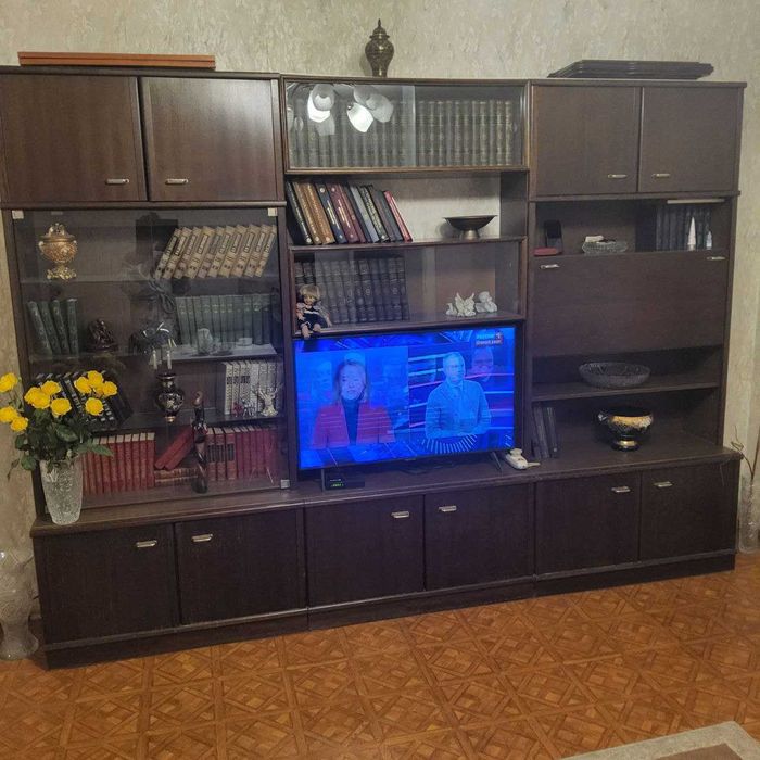 Продам Стенку в хорошем состянии