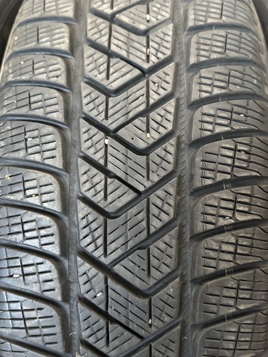 Anvelope iarna Pirelli SCORPION WINTER 215/65 R17