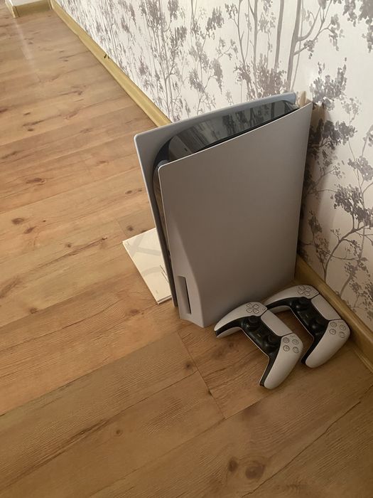 Ps5, 3 игры, 2 джойстика