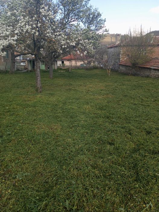 Косене на трева в Варна и региона.