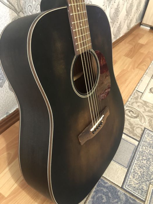 Продам гитару !Срочно!