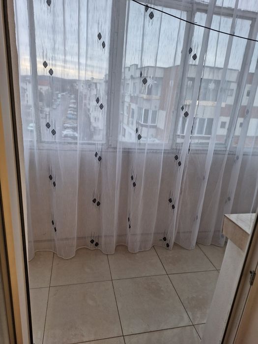 Închiriez garsoniera zona Rolast/ CF 1 dec/42 MP