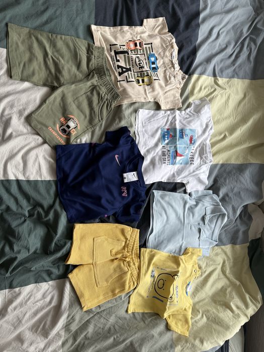 Продавам летни дрешки в размери 6-9м, 12м и 12-18м