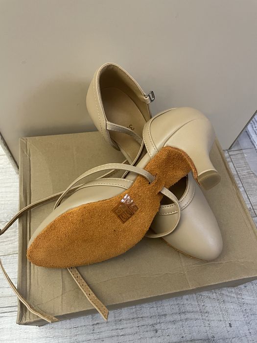 Туфли для бальных танцев