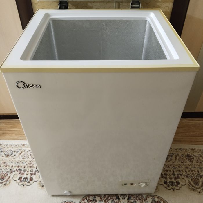 Продам морозильник