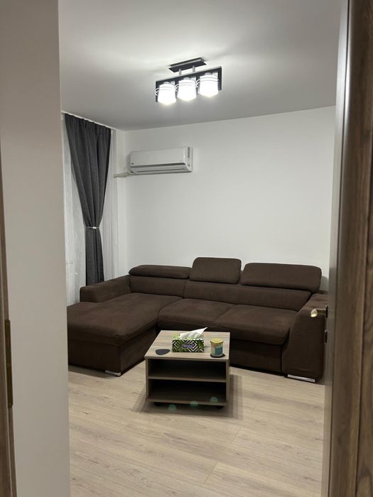 Inchiriez Apartament Modern cu 2 Camere, Ultra Central, Complet Utilat