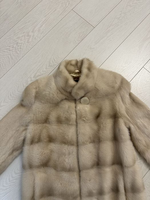 Продам норковую шубу