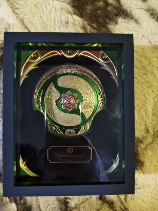 Продаю миниатюра Aegis Dota 2 The International 2024
