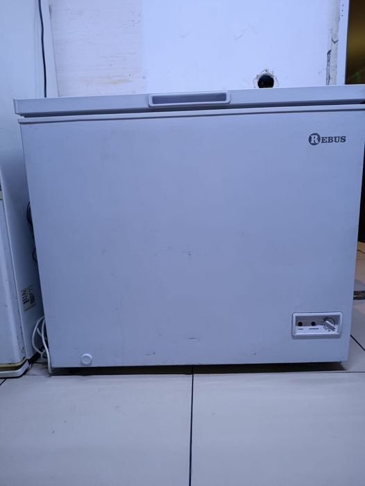 Продам морозильную камеру