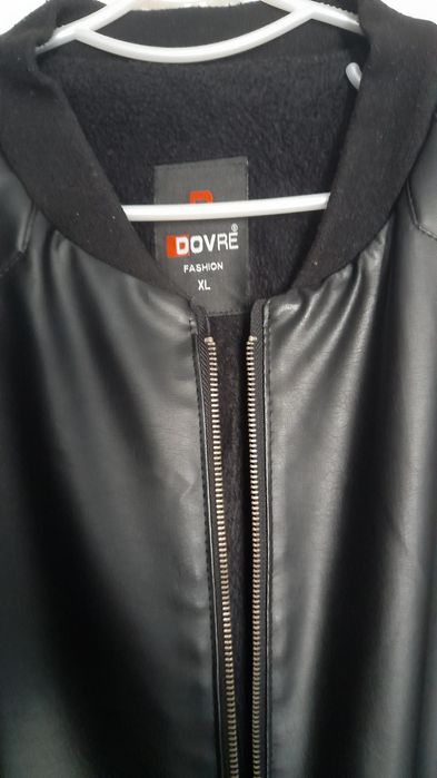 Кожено яке М размер